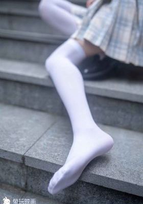 美女打扑克免费网站